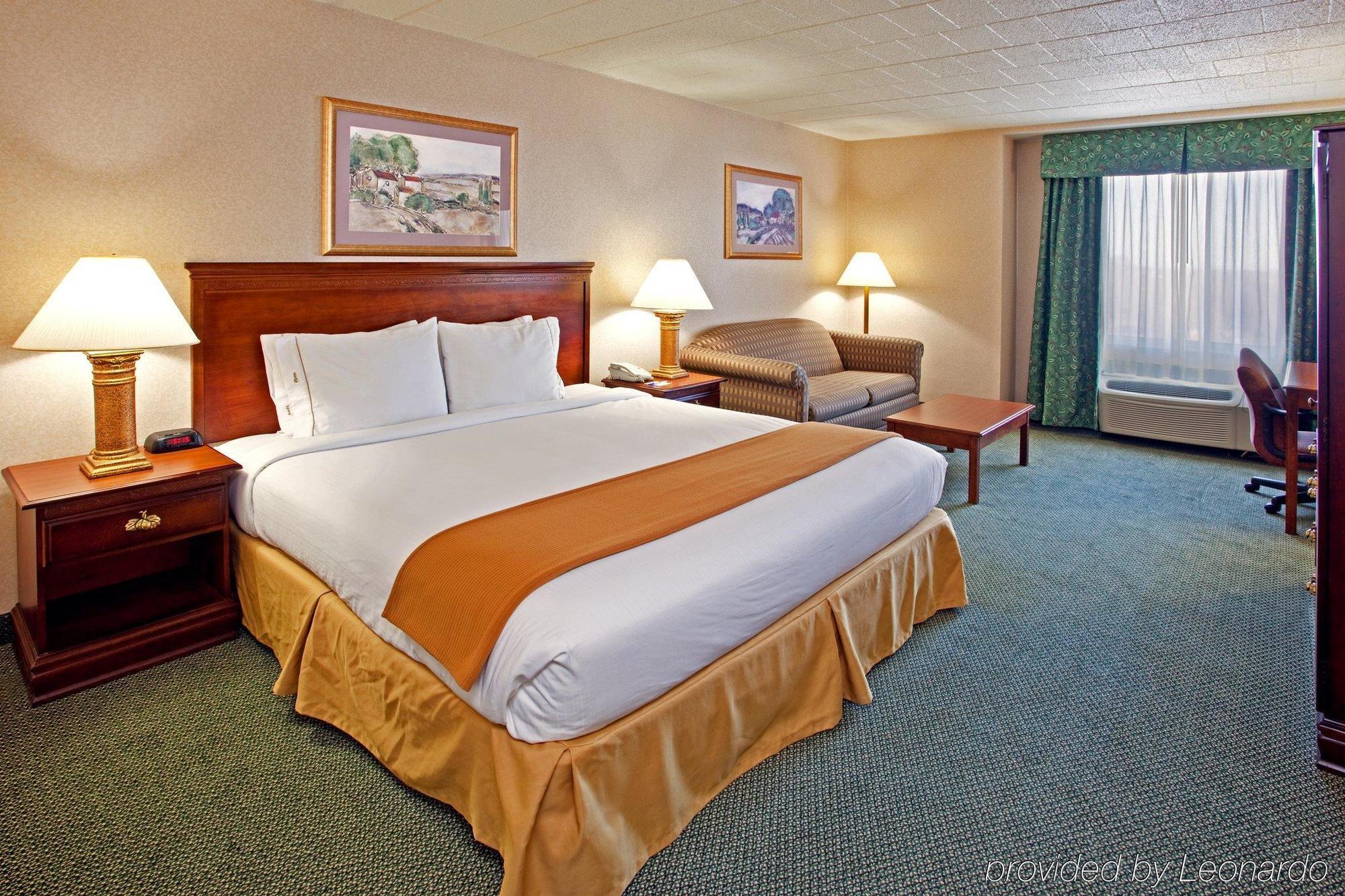 Holiday Inn Express And Suites Pittsburgh West Mifflin By Ihg Exterior photo